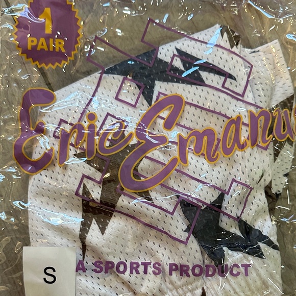 White Star Patterned Shorts - Picture 4 of 4